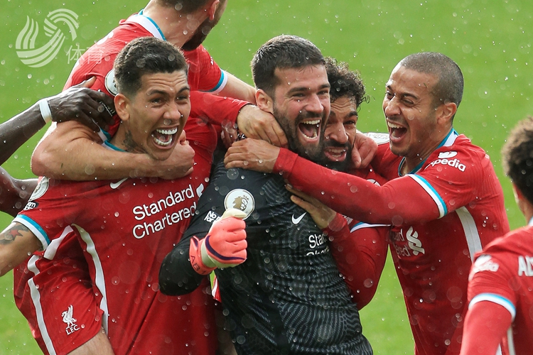 在现代足球 在现代足球