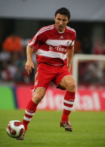 吴艳妮获巴 吴艳妮获巴