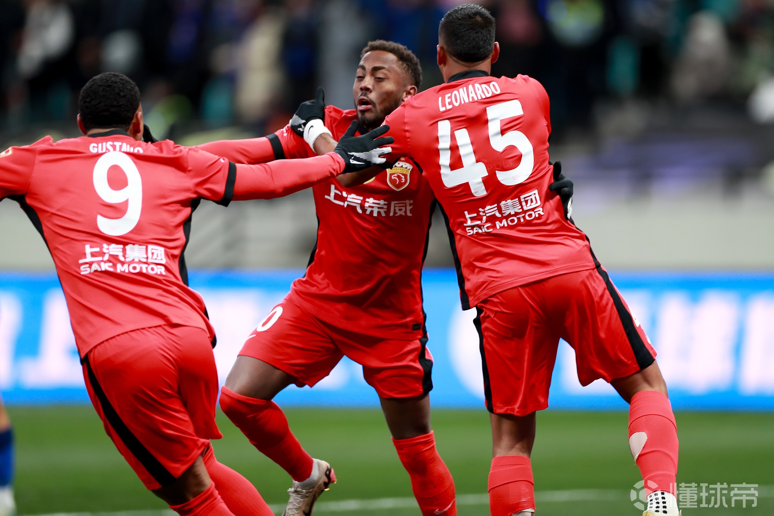 吴艳妮获巴 吴艳妮获巴