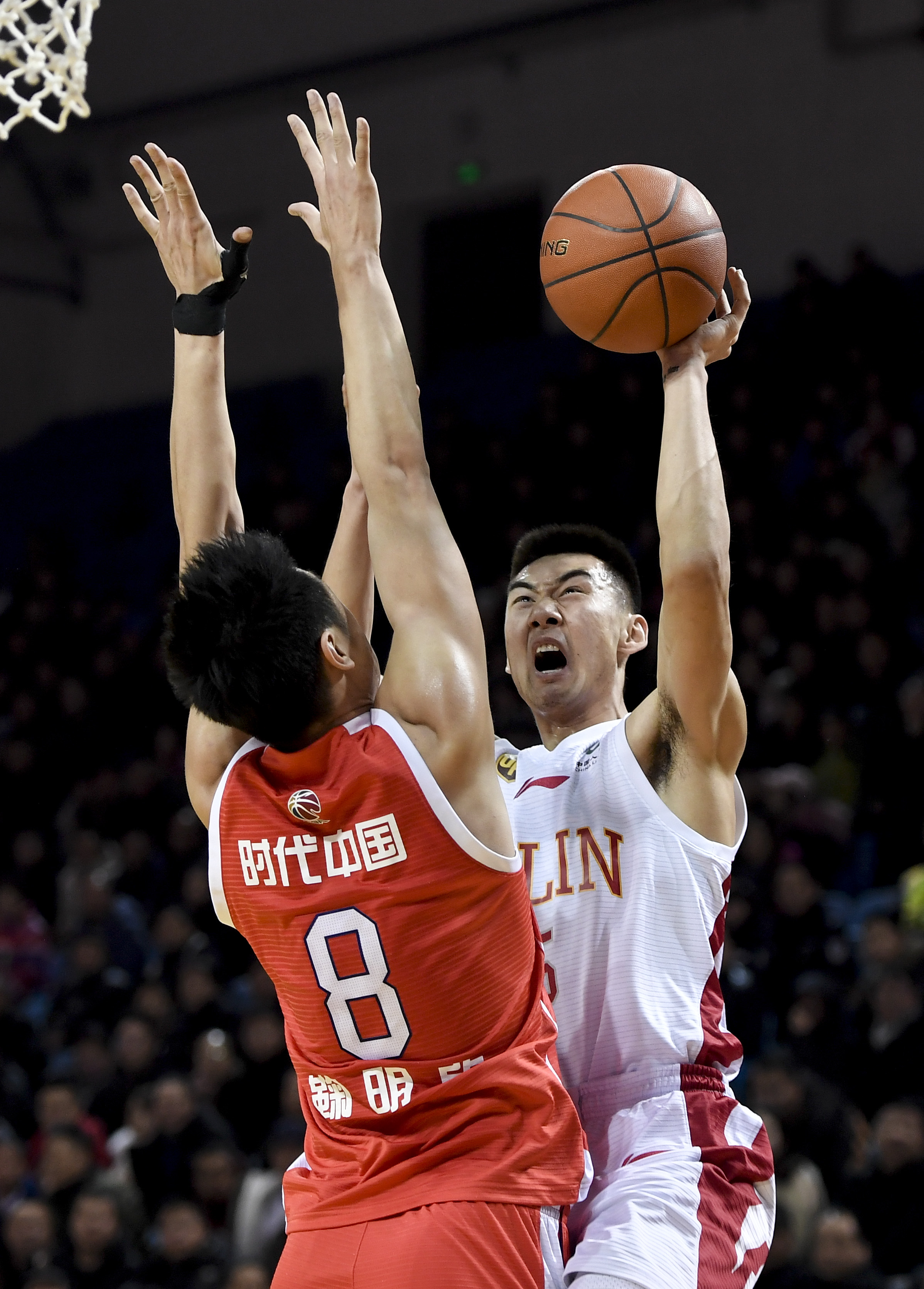 施展他们的 施展他们的