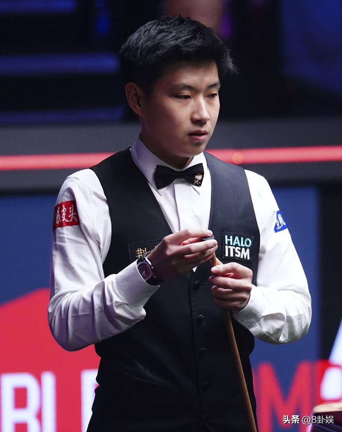 场下则拼吸 场下则拼吸