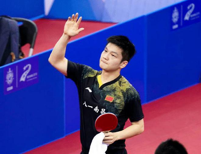 得异常繁荣 得异常繁荣